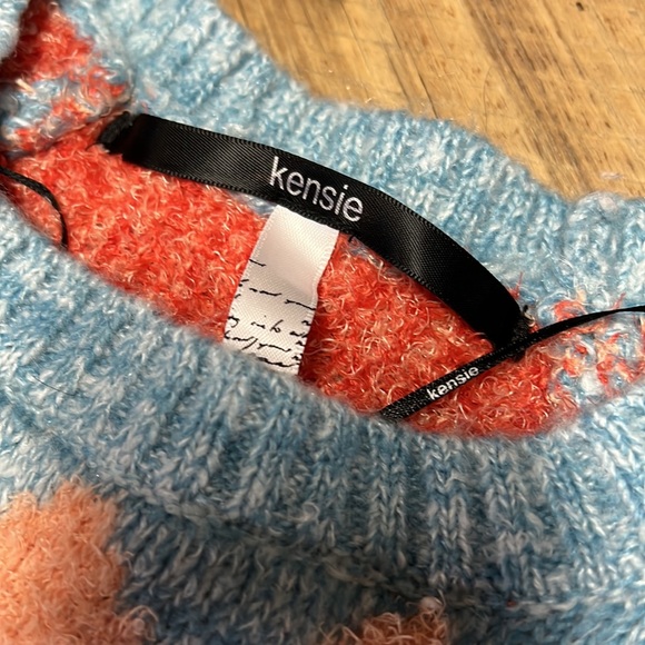 Soft sweater - Picture 5 of 9